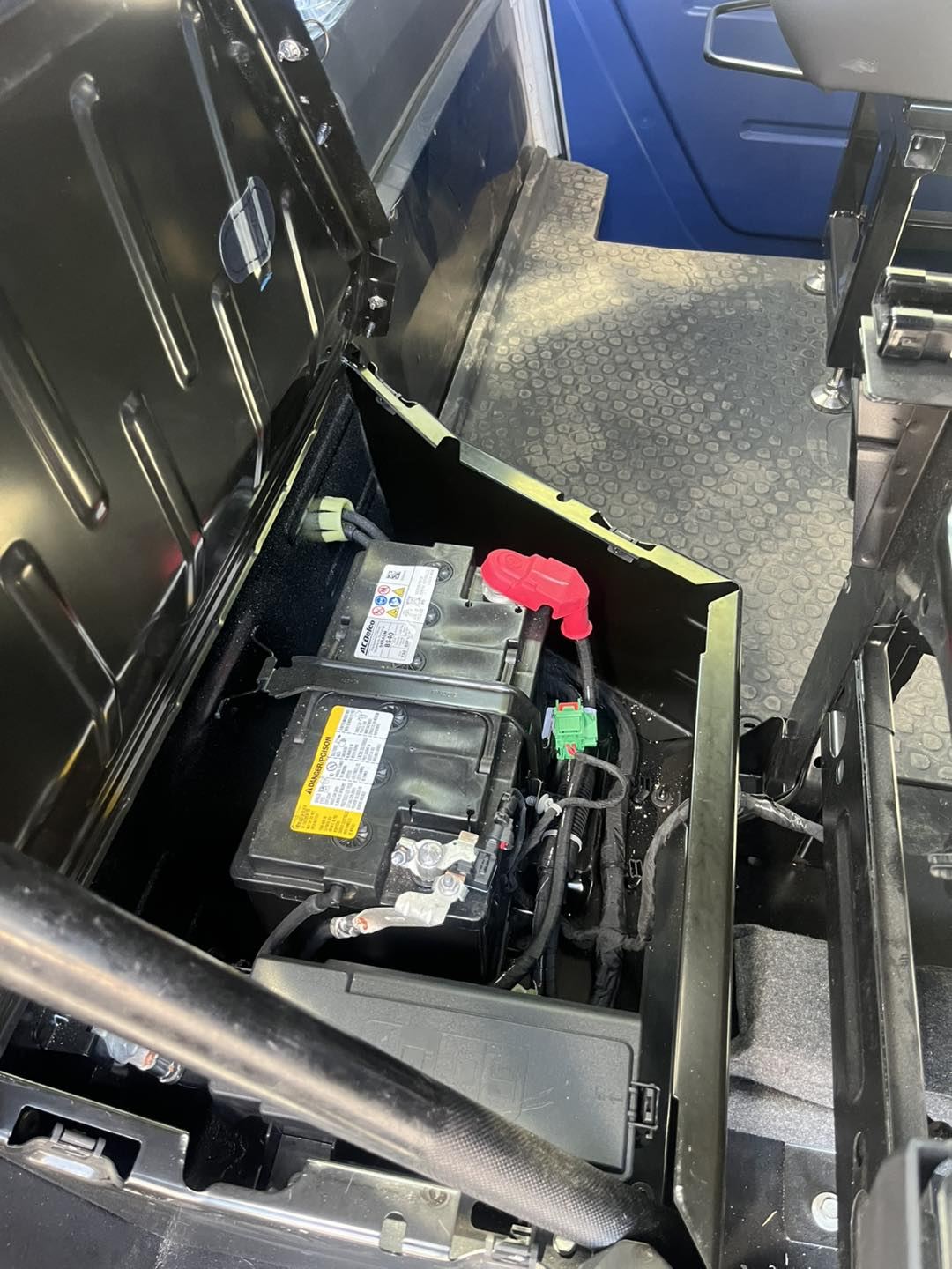 Contact Precision Roadside Service for battery replacement in Arizona