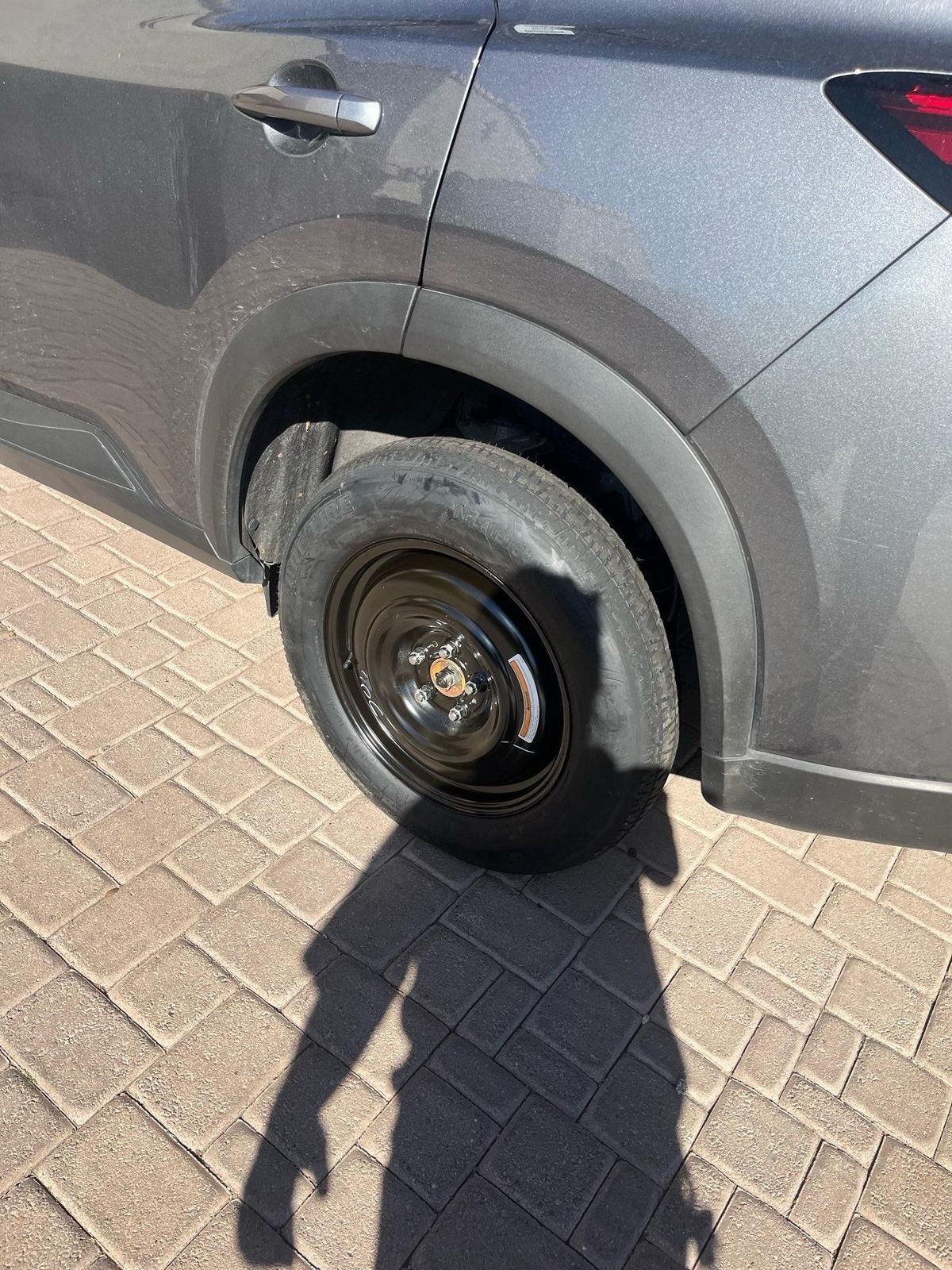 Flat tire help and spare tire installation in San Tan Valley AZ